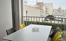 Vue Sur Le Port
